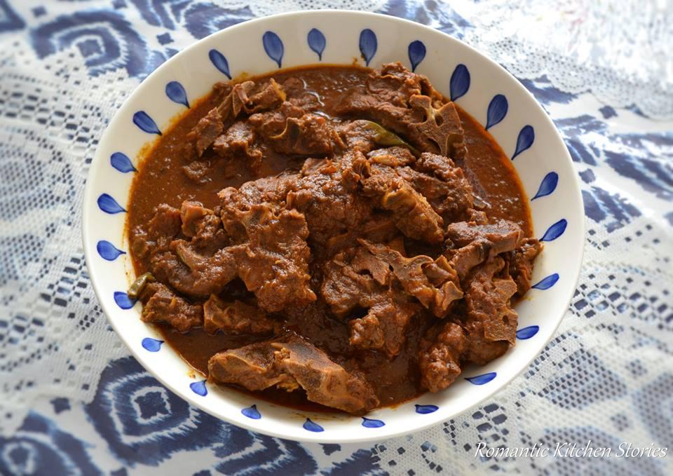 ছুটির দিনে দারুণ মজাদার খাসির রেজালা