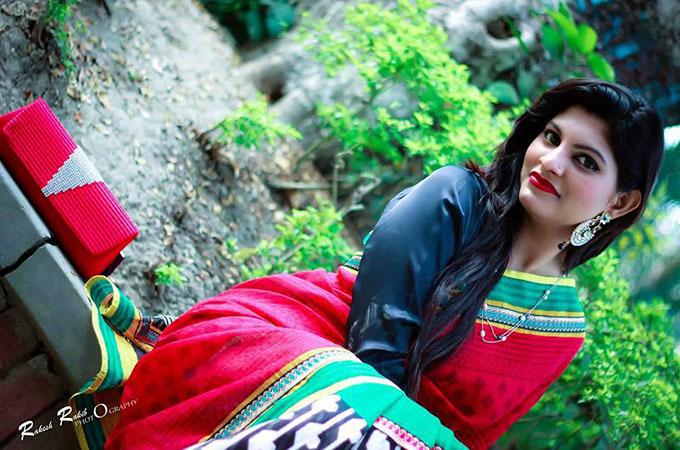 বিশ্ব ভালোবাসা দিবসে ভালোবাসার রঙে নিজেকে রাঙিয়ে তুলুন