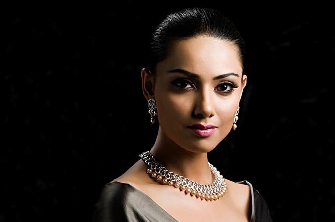 ব্রোঞ্জিং ও কন্ট্যুরিং-এর পার্থক্য কোথায়?