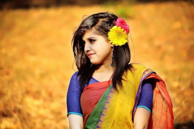 রঙ্গের মেলায় ফুলের মাঝে ফুটুক আপনার বৈশাখী সাজ