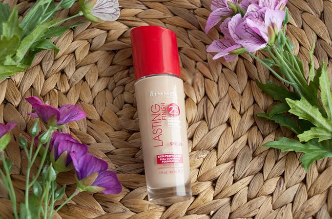 Rimmel Lasting Finish 25H Foundation With Comfort Serum