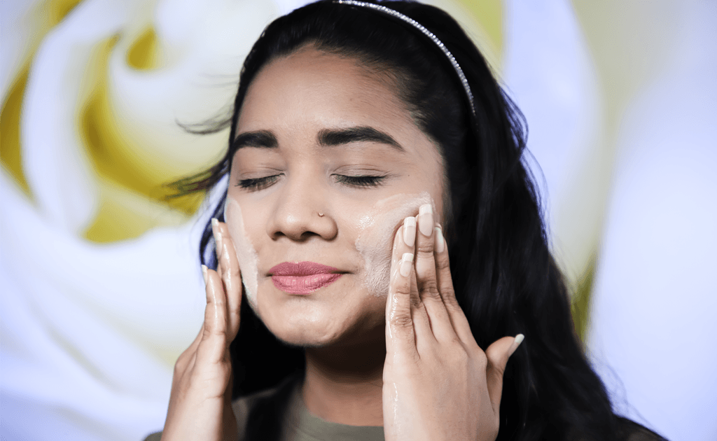 স্কিন কেয়ারে স্ক্রাবিং | ত্বকের যত্নে সঠিক প্রোডাক্টটি সিলেক্ট করছেন তো?