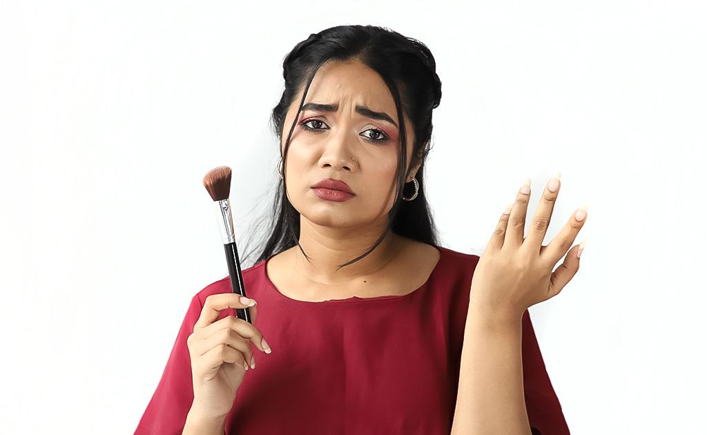 ফাউন্ডেশন অক্সিডাইজেশন | মেকআপ করার কিছুক্ষণ পরই ডার্ক দেখায় কেন?