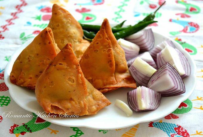 বিকেলের নাশতায় সিঙ্গারা