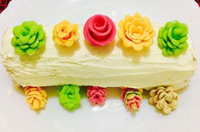 রেড ভেলভেট রোল কেক