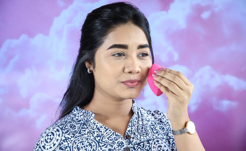 ফ্ললেস মেকআপ পেতে বেস্ট বিউটি ব্লেন্ডার বেছে নিয়েছেন তো?