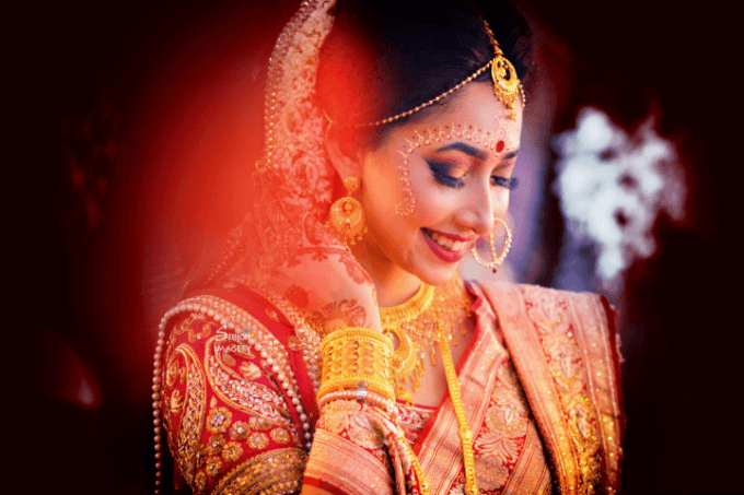 বিয়ের কনে মানেই চিরায়ত লাল বেনারসি কিংবা কাতান!