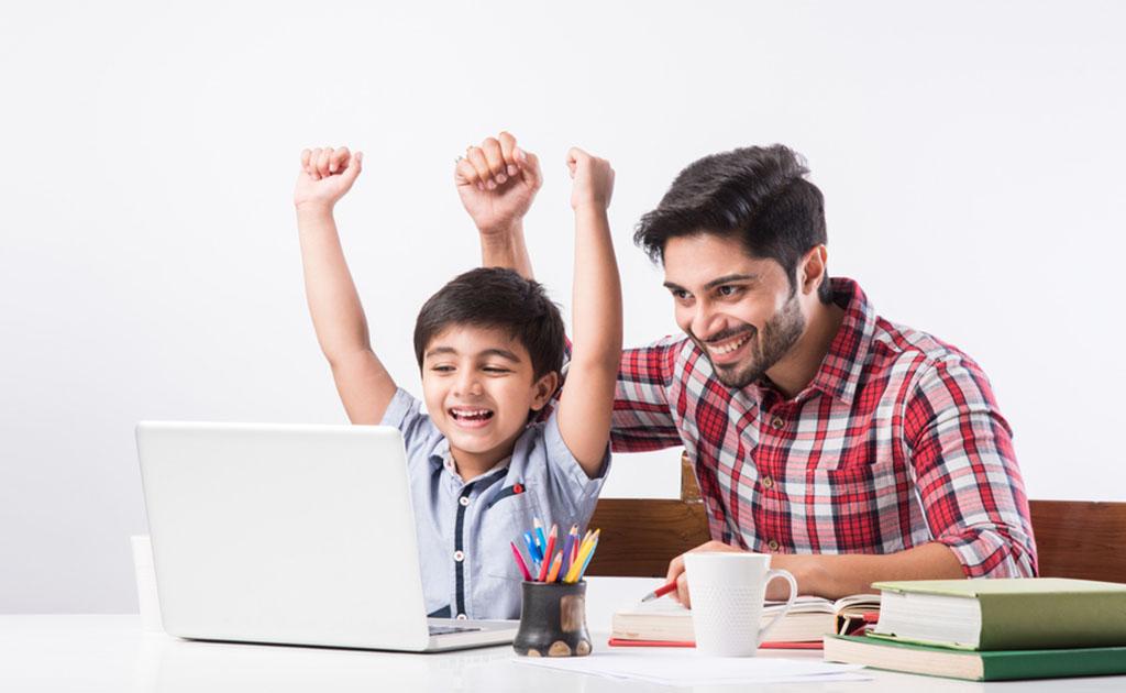 প্রত্যাশার চাপ নয়, সন্তানকে দিকনির্দেশনা দিন